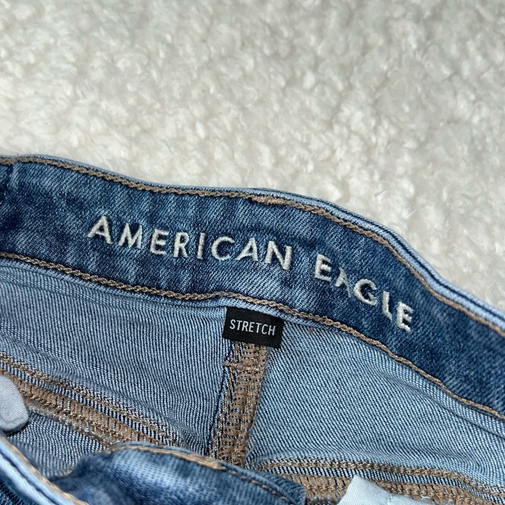 American Eagle Mom Jeans Size 4 - Picture 5 of 5